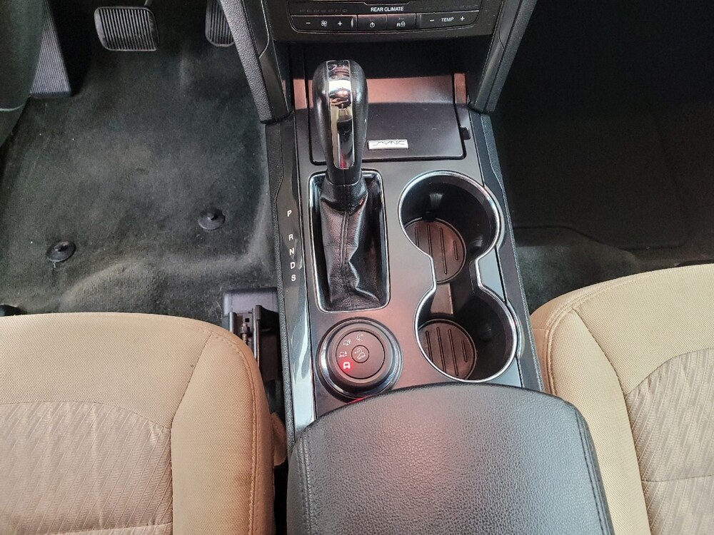 2016 Ford Explorer in St. Louis, MO 63125 - 18127739 26
