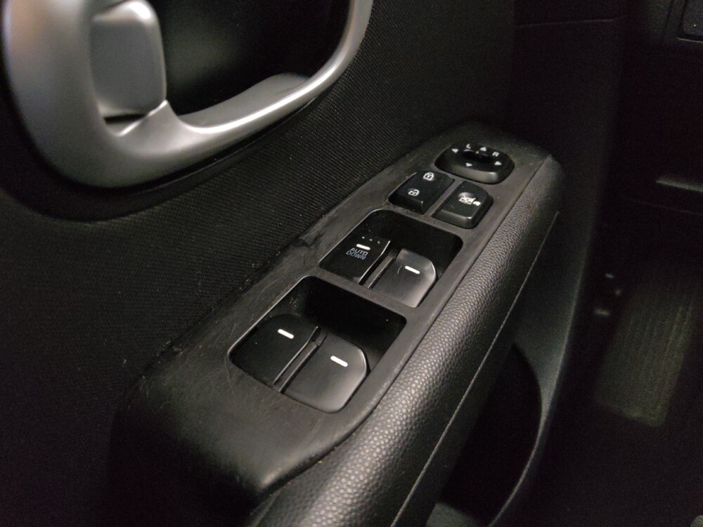 2016 Kia Soul in Springfield, MO 65807 - 18127740 27