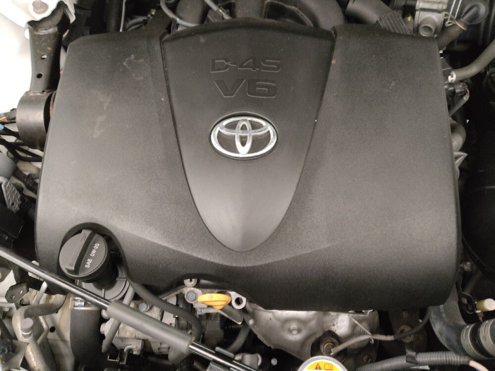 2019 Toyota Highlander in Topeka, KS 66611 - 18127741 30