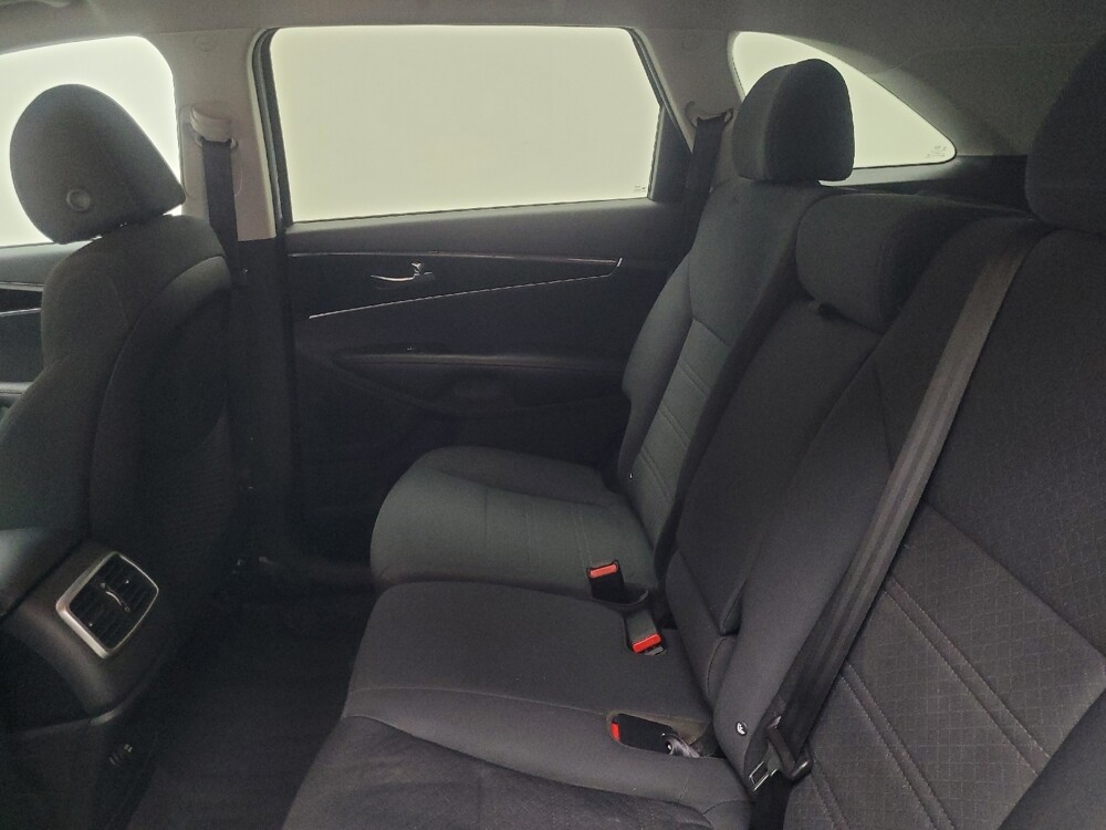 2020 Kia Sorento in Indianapolis, IN 46222 - 18127752 18