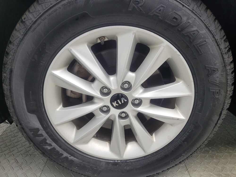 2020 Kia Sorento in Indianapolis, IN 46222 - 18127752 31