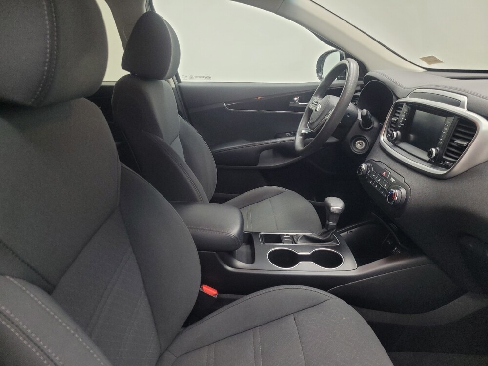 2020 Kia Sorento in Indianapolis, IN 46222 - 18127752 21