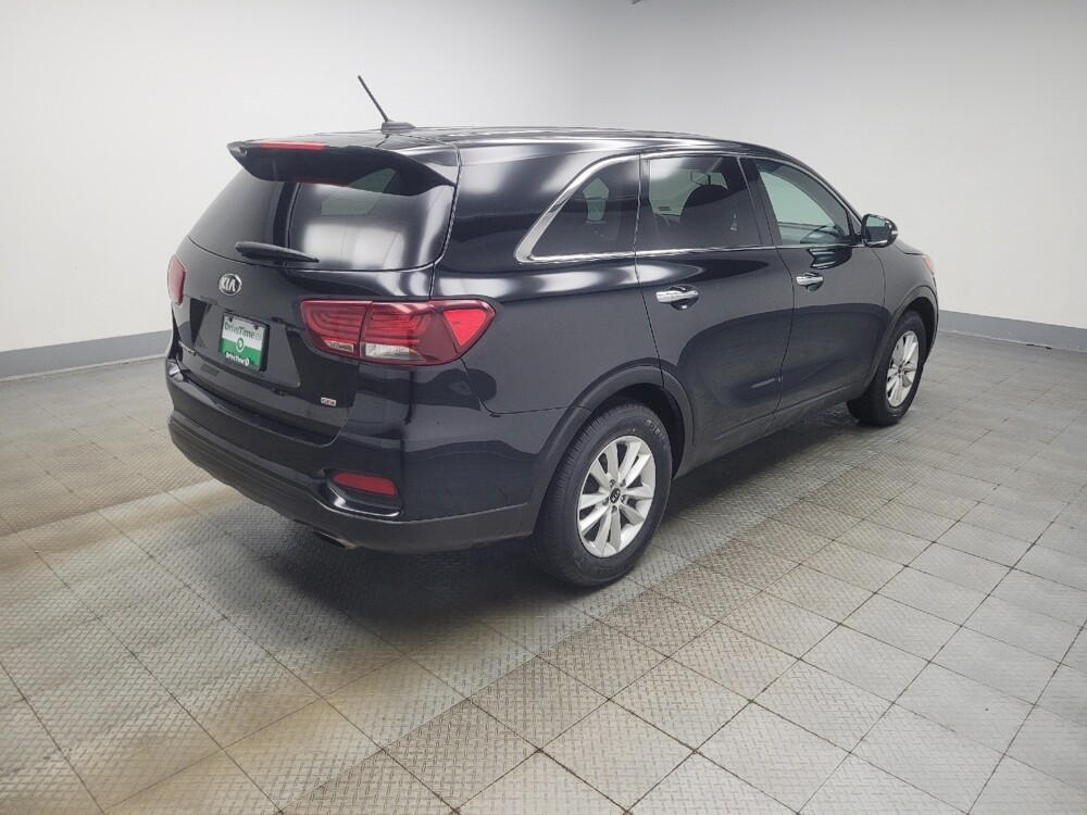2020 Kia Sorento in Indianapolis, IN 46222 - 18127752 10