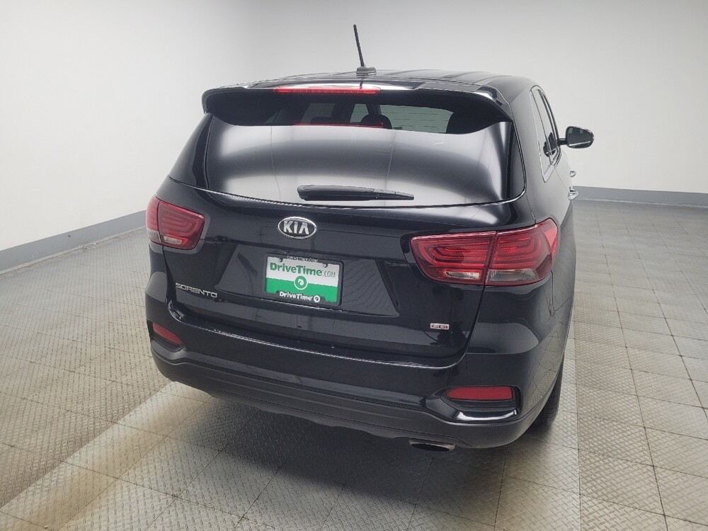 2020 Kia Sorento in Indianapolis, IN 46222 - 18127752 7