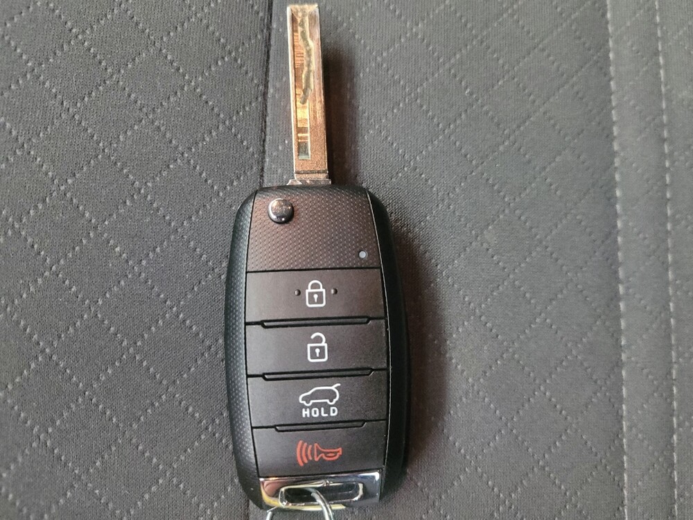 2020 Kia Sorento in Indianapolis, IN 46222 - 18127752 32