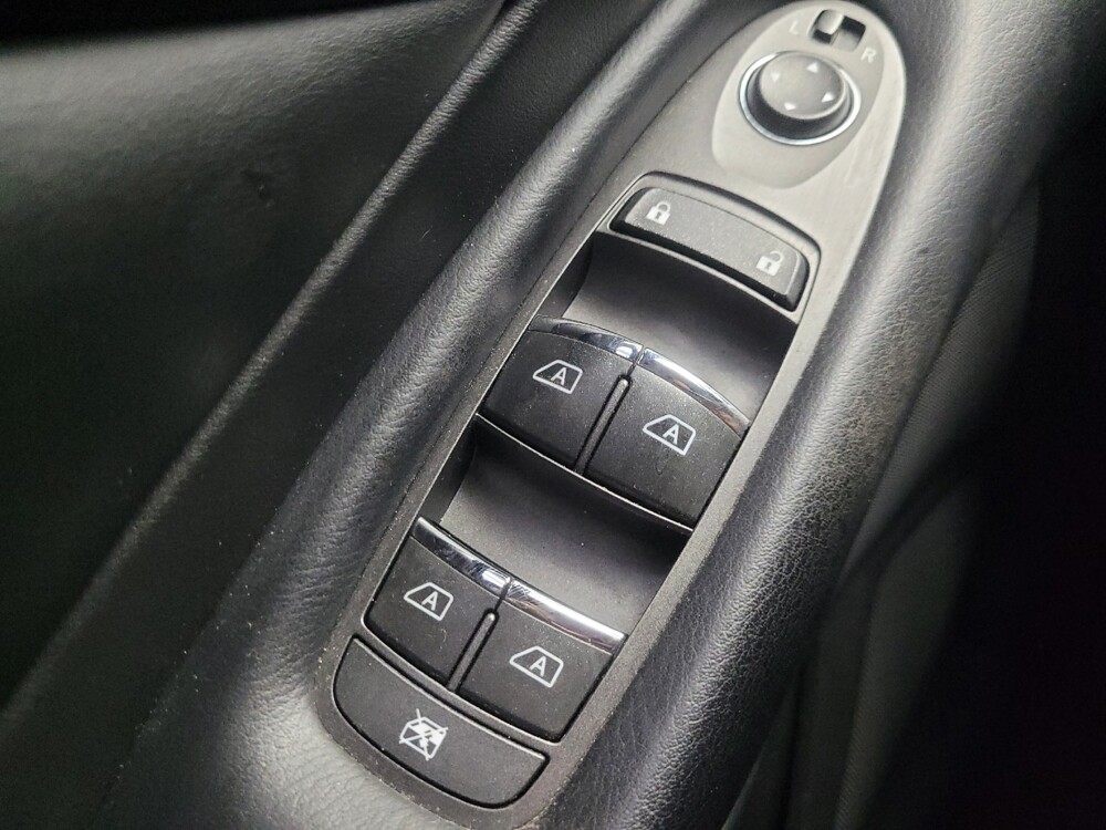 2018 INFINITI Q50 in Indianapolis, IN 46222 - 18127753 27