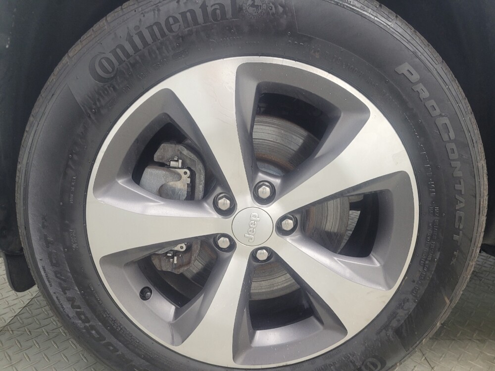 2020 Jeep Cherokee in Indianapolis, IN 46222 - 18127755 31