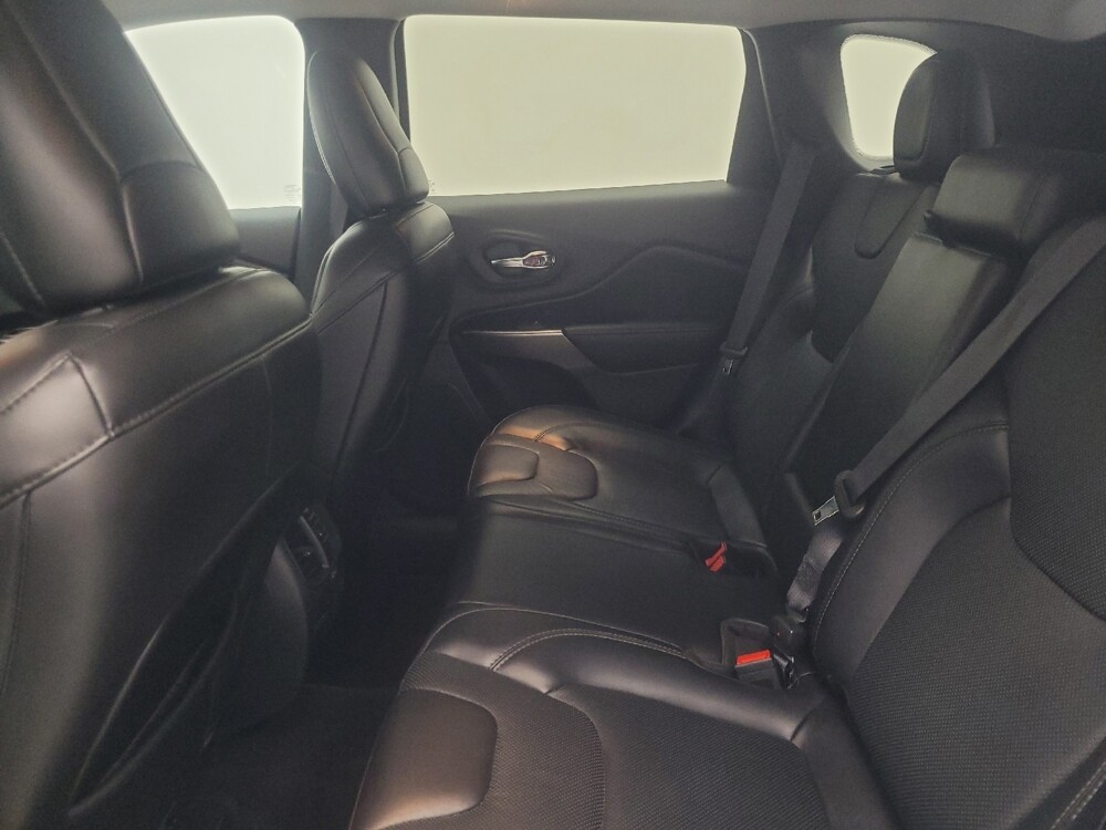 2020 Jeep Cherokee in Indianapolis, IN 46222 - 18127755 18