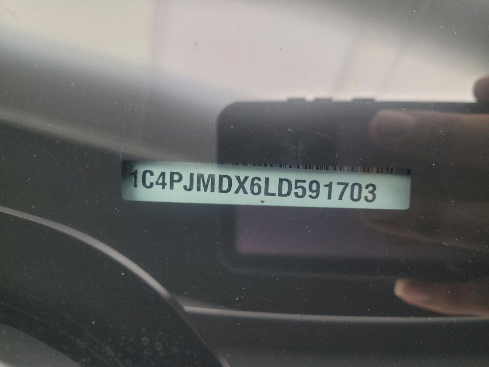 2020 Jeep Cherokee in Indianapolis, IN 46222 - 18127755 33