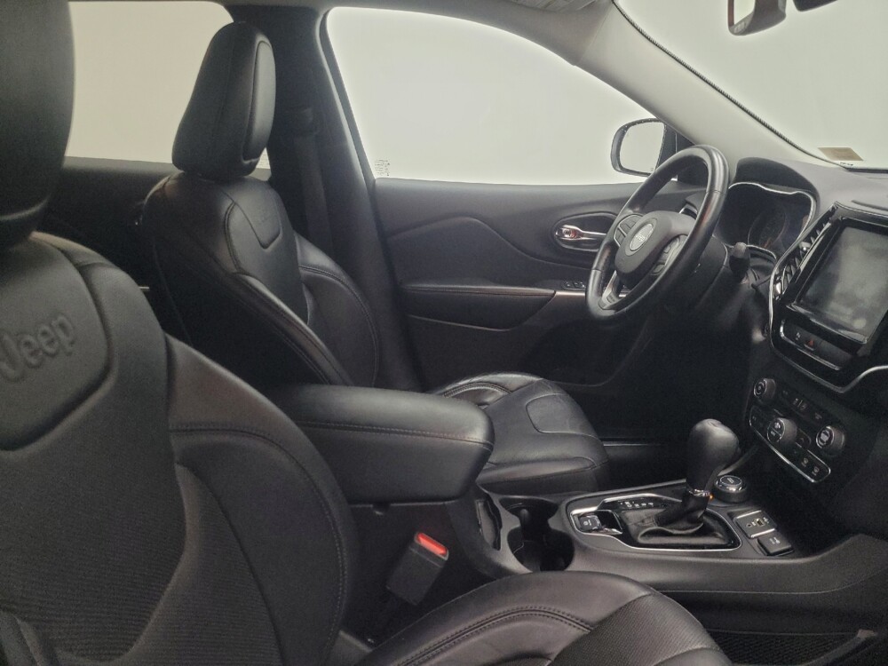 2020 Jeep Cherokee in Indianapolis, IN 46222 - 18127755 21