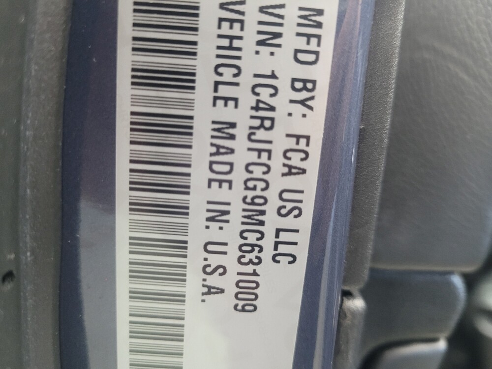 2021 Jeep Grand Cherokee in Indianapolis, IN 46222 - 18127756 33