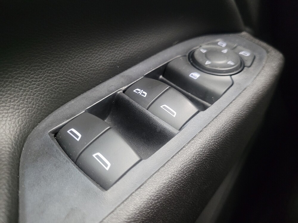 2019 Chevrolet Equinox in Highland, IN 46322 - 18127758 27