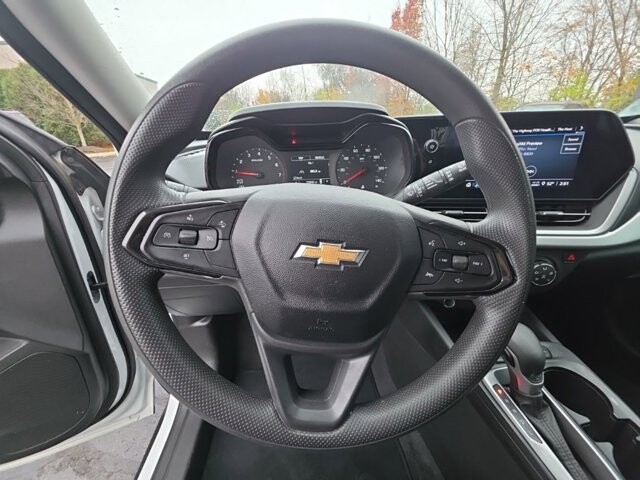 2024 Chevrolet Trax in Marysville, OH 43040 - 18127790 17