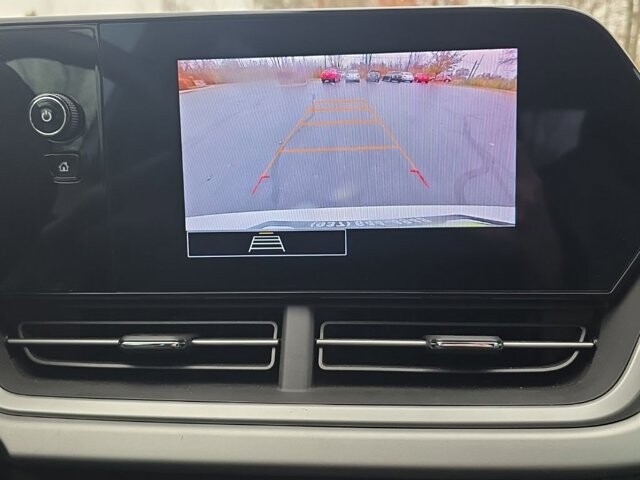 2024 Chevrolet Trax in Marysville, OH 43040 - 18127790 24