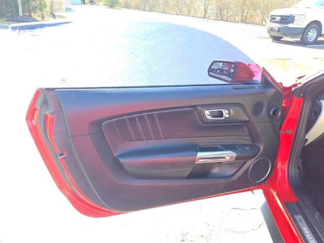 2017 Ford Mustang in Marysville, OH 43040 - 18127791 11