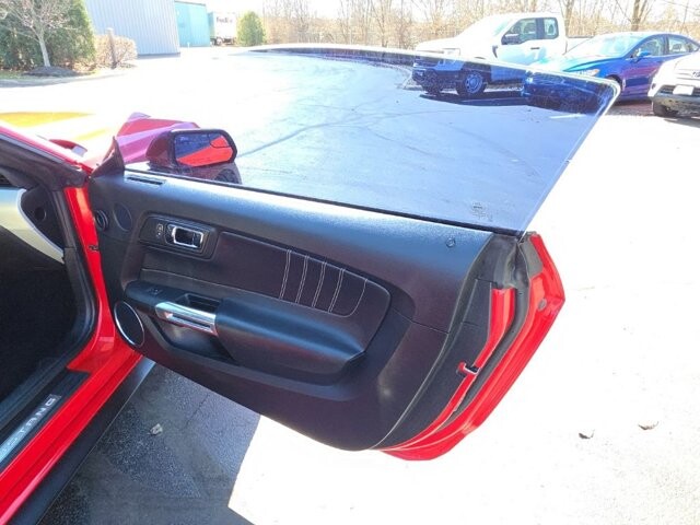 2017 Ford Mustang in Marysville, OH 43040 - 18127791 32