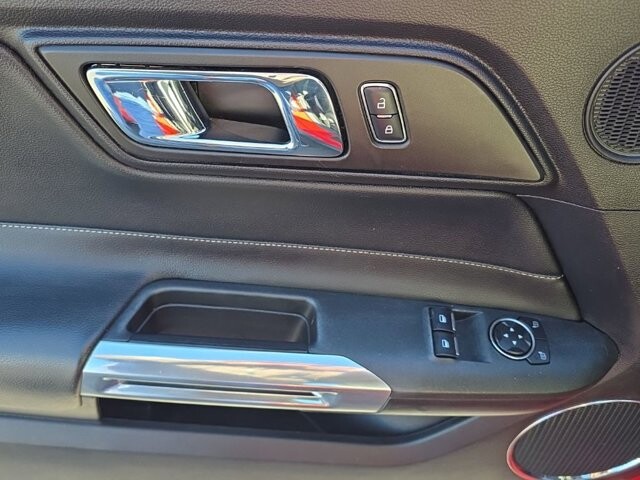 2017 Ford Mustang in Marysville, OH 43040 - 18127791 12