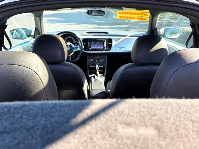 2014 Volkswagen Beetle in Marysville, OH 43040 - 18127794 29