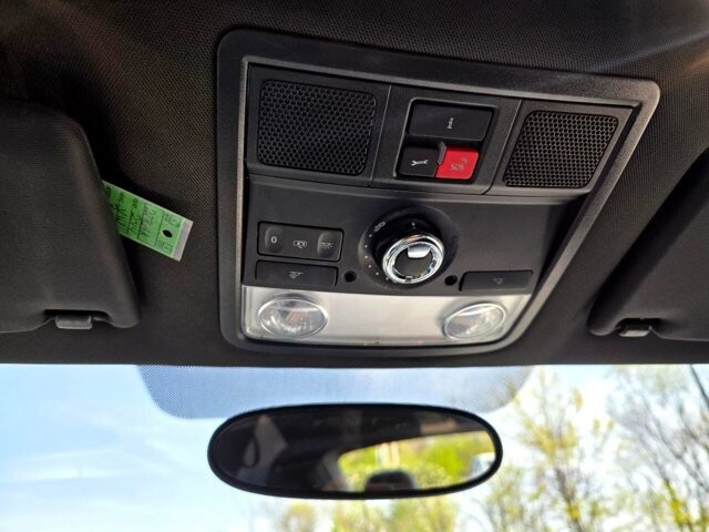 2014 Volkswagen Beetle in Marysville, OH 43040 - 18127794 21