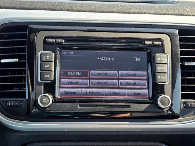 2014 Volkswagen Beetle in Marysville, OH 43040 - 18127794 22