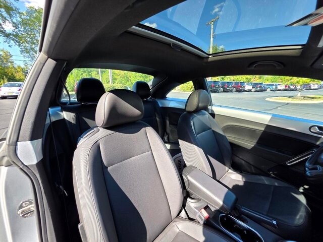 2014 Volkswagen Beetle in Marysville, OH 43040 - 18127794 34