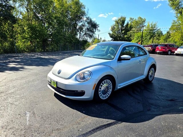 2014 Volkswagen Beetle in Marysville, OH 43040 - 18127794 3