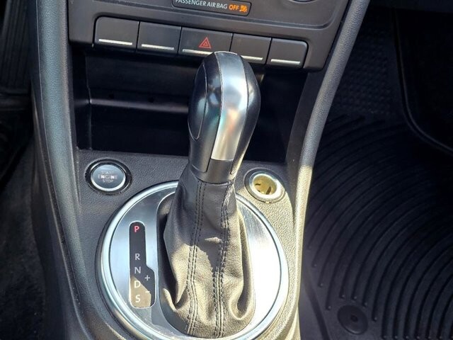 2014 Volkswagen Beetle in Marysville, OH 43040 - 18127794 24