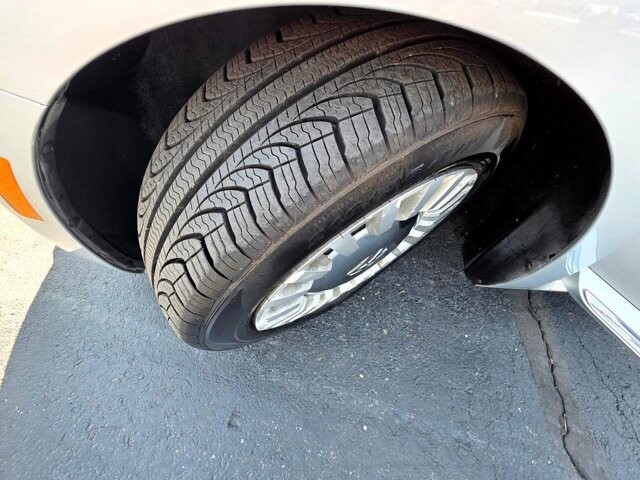 2014 Volkswagen Beetle in Marysville, OH 43040 - 18127794 10