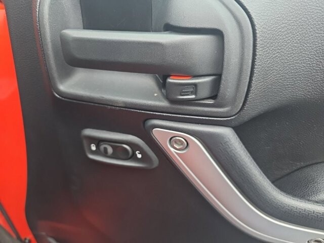 2015 Jeep Wrangler in Marysville, OH 43040 - 18127795 38
