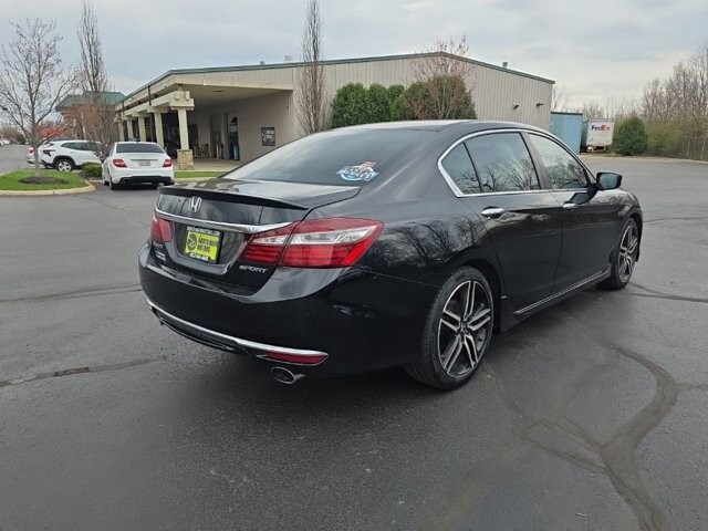 2017 Honda Accord in Marysville, OH 43040 - 18127796 9