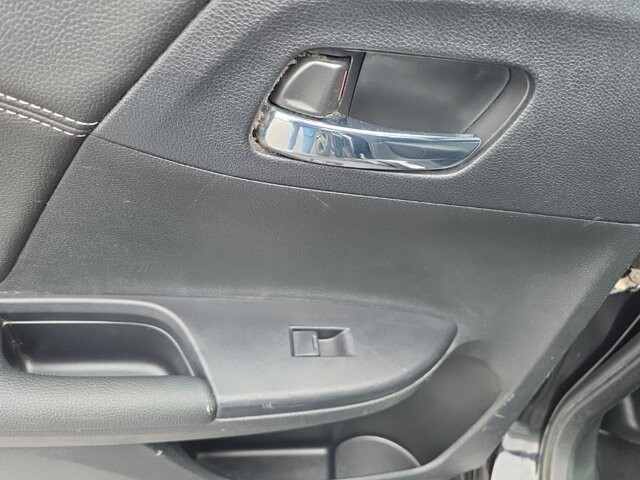 2017 Honda Accord in Marysville, OH 43040 - 18127796 33