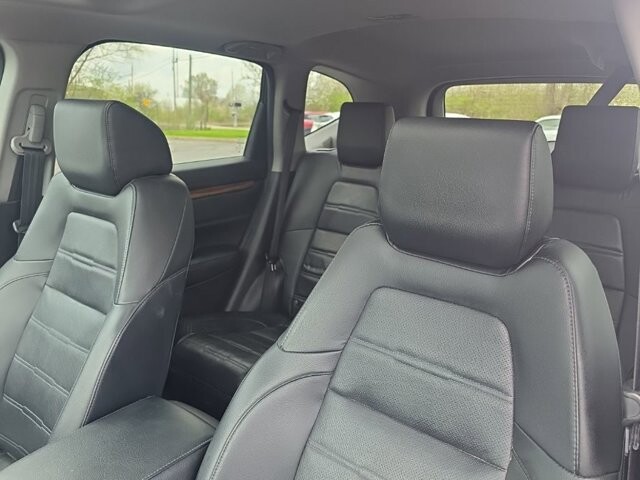 2018 Honda CR-V in Marysville, OH 43040 - 18127797 16