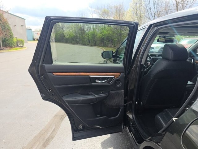 2018 Honda CR-V in Marysville, OH 43040 - 18127797 33