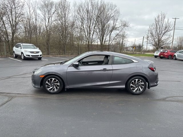 2018 Honda Civic in Marysville, OH 43040 - 18127799 4