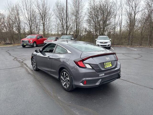 2018 Honda Civic in Marysville, OH 43040 - 18127799 5