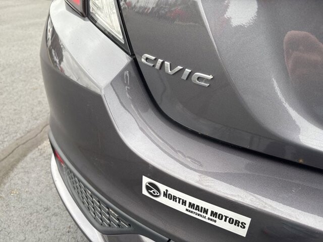 2018 Honda Civic in Marysville, OH 43040 - 18127799 8