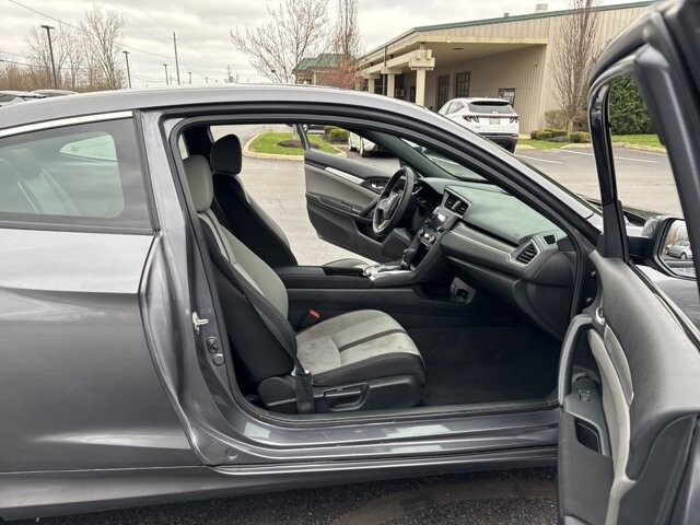 2018 Honda Civic in Marysville, OH 43040 - 18127799 33