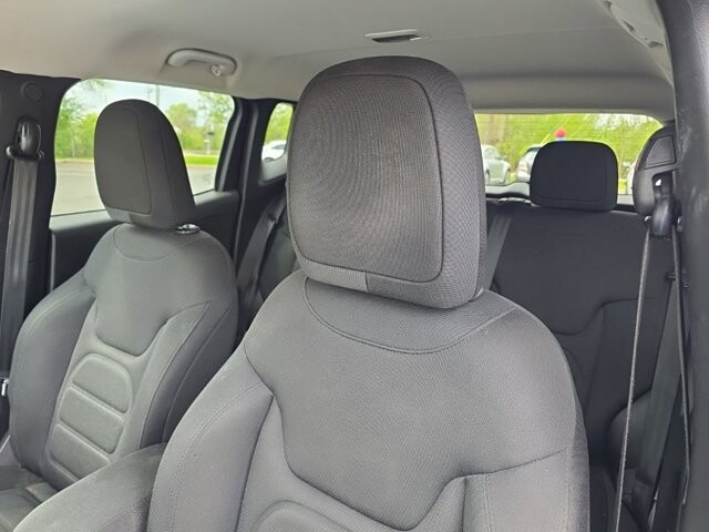 2019 Jeep Renegade in Marysville, OH 43040 - 18127802 17