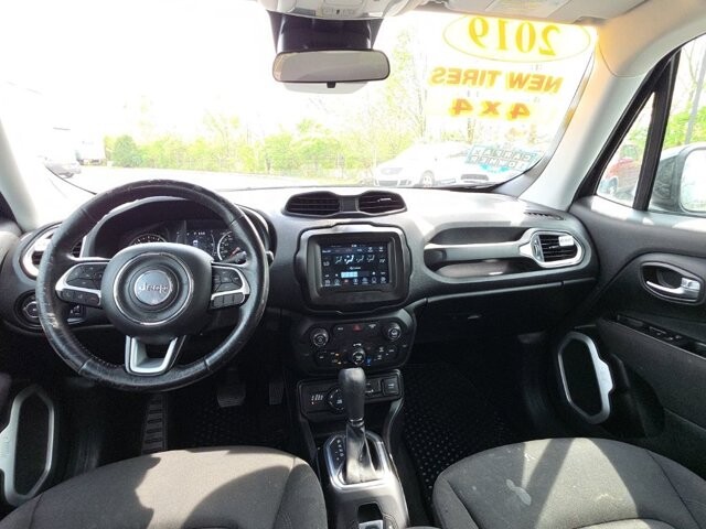 2019 Jeep Renegade in Marysville, OH 43040 - 18127802 31