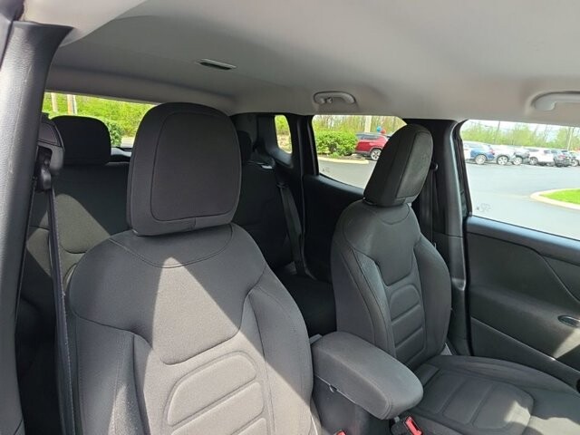 2019 Jeep Renegade in Marysville, OH 43040 - 18127802 43