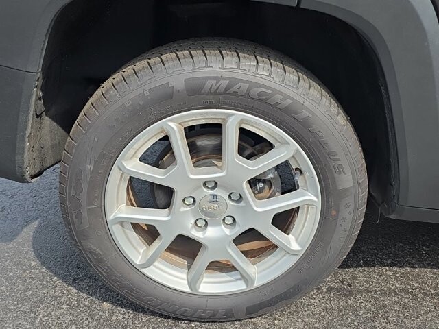 2019 Jeep Renegade in Marysville, OH 43040 - 18127802 12