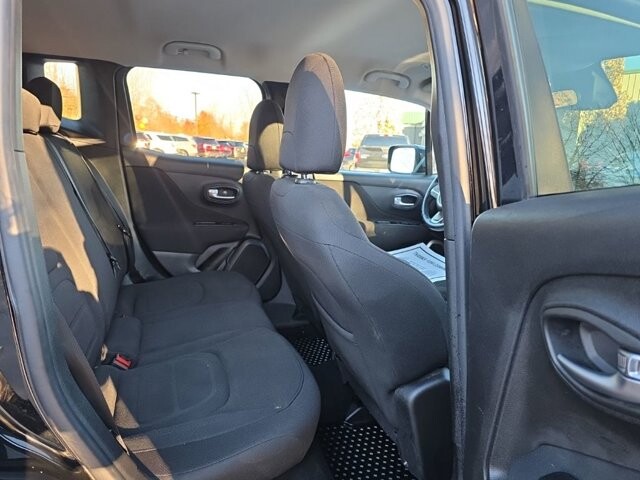 2019 Jeep Renegade in Marysville, OH 43040 - 18127802 92