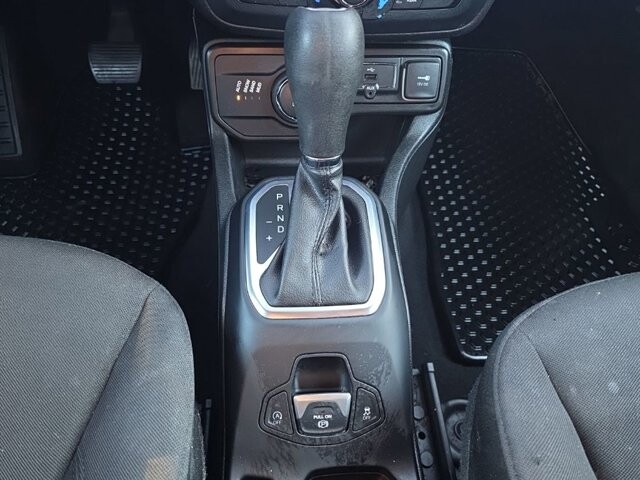 2019 Jeep Renegade in Marysville, OH 43040 - 18127802 82