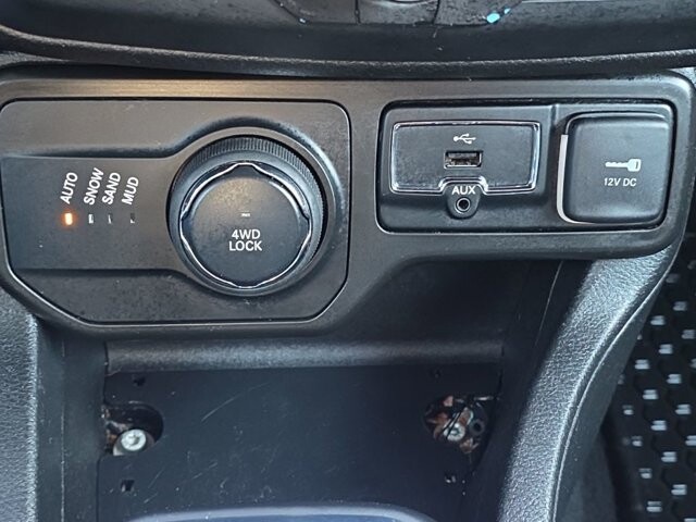 2019 Jeep Renegade in Marysville, OH 43040 - 18127802 81