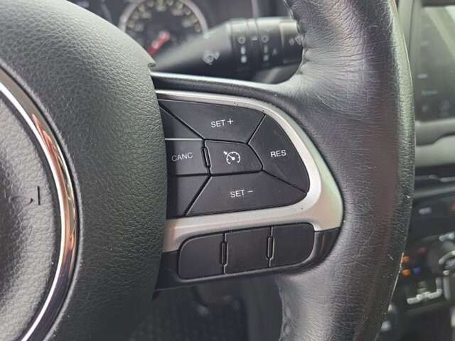 2019 Jeep Renegade in Marysville, OH 43040 - 18127802 21