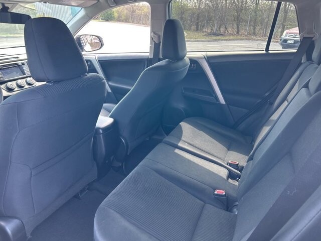 2017 Toyota RAV4 in Marysville, OH 43040 - 18127803 25