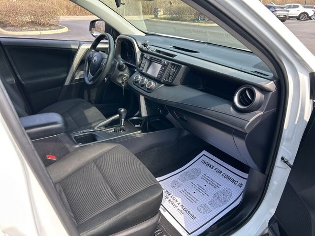 2017 Toyota RAV4 in Marysville, OH 43040 - 18127803 38