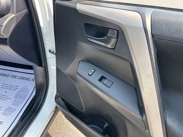 2017 Toyota RAV4 in Marysville, OH 43040 - 18127803 37