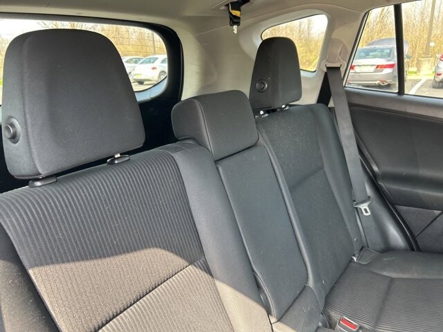 2017 Toyota RAV4 in Marysville, OH 43040 - 18127803 34