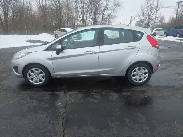 2013 Ford Fiesta in Marysville, OH 43040 - 18127806 4
